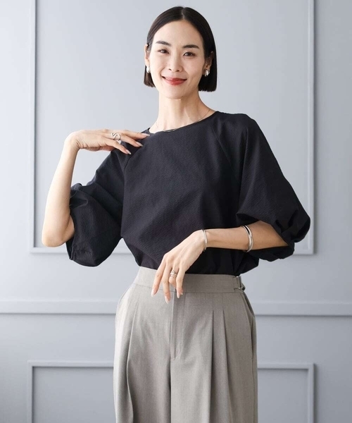 MICHEL KLEIN（ミッシェル・クラン）の「パフスリーブブラウス（シャツ/ブラウス・レディース・ダークインディゴブルー/ネイビー/ライトグレー/ブラック/ベージュ・38）」の13枚目の写真