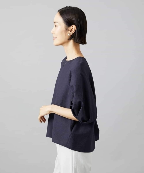 MICHEL KLEIN（ミッシェル・クラン）の「パフスリーブブラウス（シャツ/ブラウス・レディース・ダークインディゴブルー/ネイビー/ライトグレー/ブラック/ベージュ・38）」の22枚目の写真