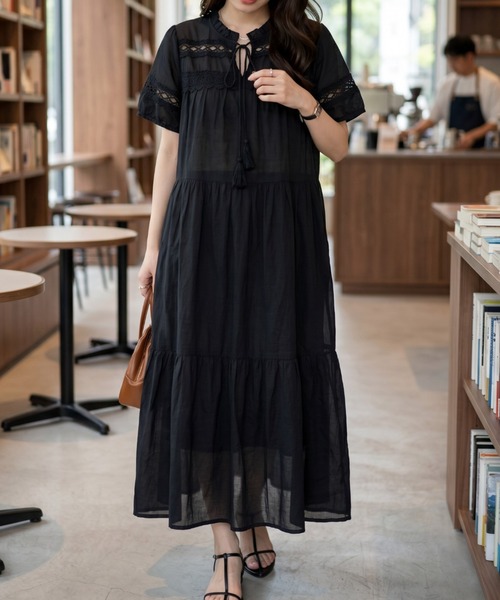 umune（ウムネ）の「レース切替ティアードワンピース（ワンピース・レディース・サックスブルー/オフホワイト/ブラック・FREE）」の9枚目の写真