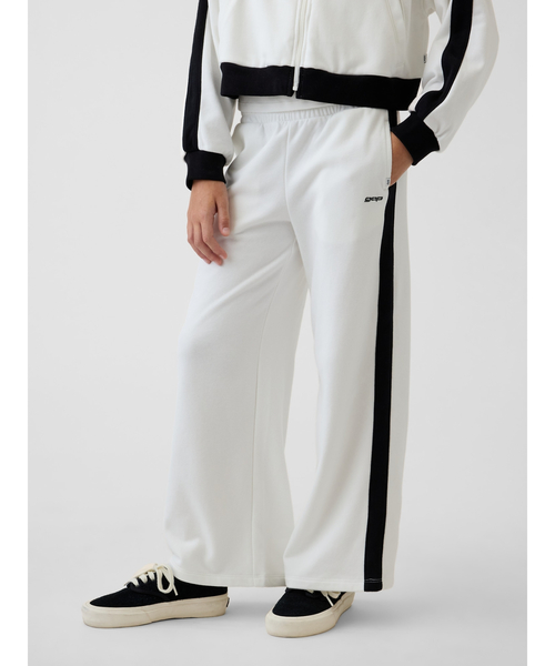 GAP(ギャップ)の「ヴィンテージソフト フレンチテリー バギートラックスウェットパンツ (キッズ)(スウェットパンツ・キッズ・オフホワイト/ブラック・160cm/150cm/140cm/120cm/130cm/110cm)」の8枚目の写真