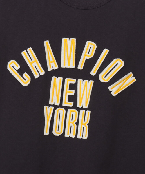 FREAK'S STORE(フリークスストア)の「Champion/チャンピオン SHORT SLEEVE T-SHIRT/ロゴ半袖Tシャツ(Tシャツ/カットソー・レディース・ネイビー/ナチュラル/チャコールグレー・MEDIUM)」の7枚目の写真