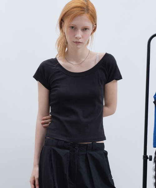 NICK&NICOLE(ニックアンドニコール)の「RAGLAN SCOOP NECK TOP_BLACK(Tシャツ/カットソー・レディース・その他・FREE)」の1枚目の写真