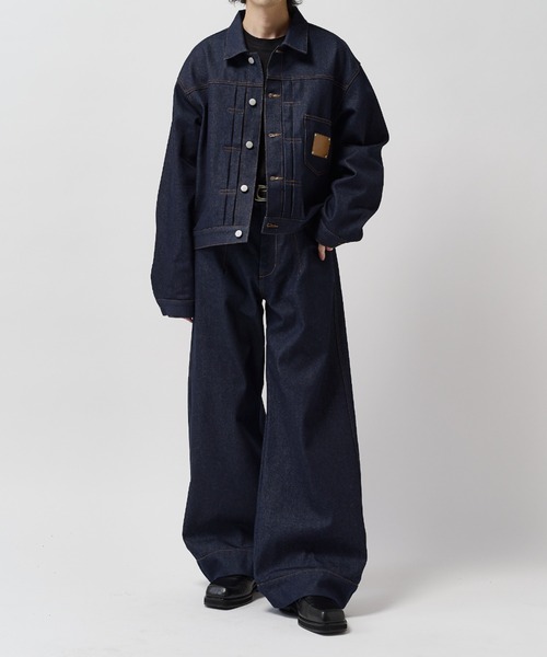 Lui's(ルイス)の「【Neucon】FRONT PATCH WIDE-LEG JEANS / フロントパッチワイドレッグデニムパンツ / セットアップ対応(デニムパンツ・メンズ・インディゴブルー/ブラック・1/2)」の9枚目の写真