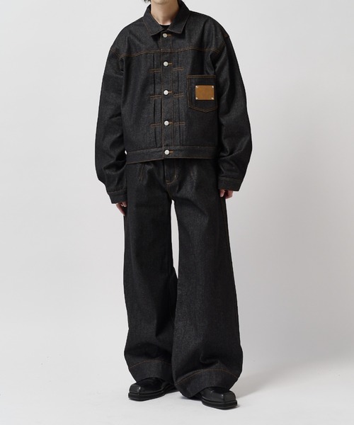 Lui's(ルイス)の「【Neucon】FRONT PATCH WIDE-LEG JEANS / フロントパッチワイドレッグデニムパンツ / セットアップ対応(デニムパンツ・メンズ・インディゴブルー/ブラック・1/2)」の16枚目の写真