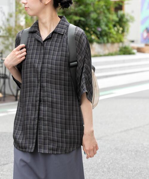 EKAL(エカル)の「『速乾』パナマライク リラックスチェックシャツ(シャツ/ブラウス・レディース・グレー系その他/ベージュ系その他・ONE)」の3枚目の写真