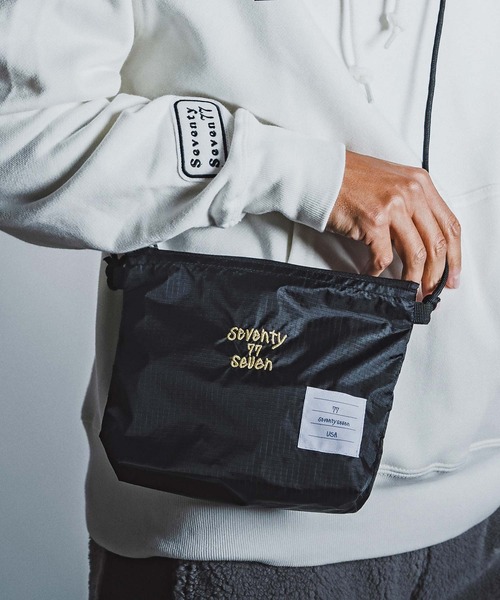 seventy seven（セブンティセブン）の「mko13773- nylon rip stop shoulder bag サコッシュ(7726W340)（ショルダーバッグ・メンズ・ホワイト/ネイビー/ブラック×ホワイト/ブラック×ゴールド・FREE）」の18枚目の写真