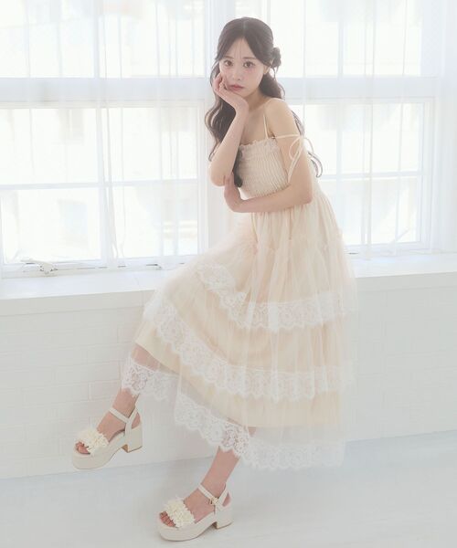 MAJESTIC LEGON(マジェスティックレゴン)の「レーストリミングチュールキャミワンピ(ワンピース・レディース・オフホワイト/ピンクベージュ/ブラック・MEDIUM/SMALL)」の17枚目の写真