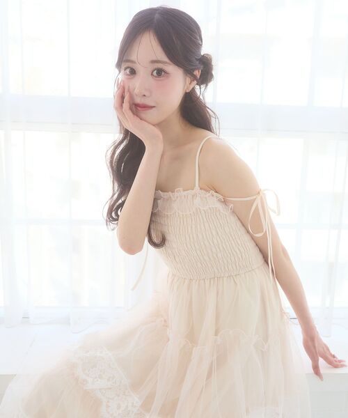 MAJESTIC LEGON(マジェスティックレゴン)の「レーストリミングチュールキャミワンピ(ワンピース・レディース・オフホワイト/ピンクベージュ/ブラック・MEDIUM/SMALL)」の18枚目の写真