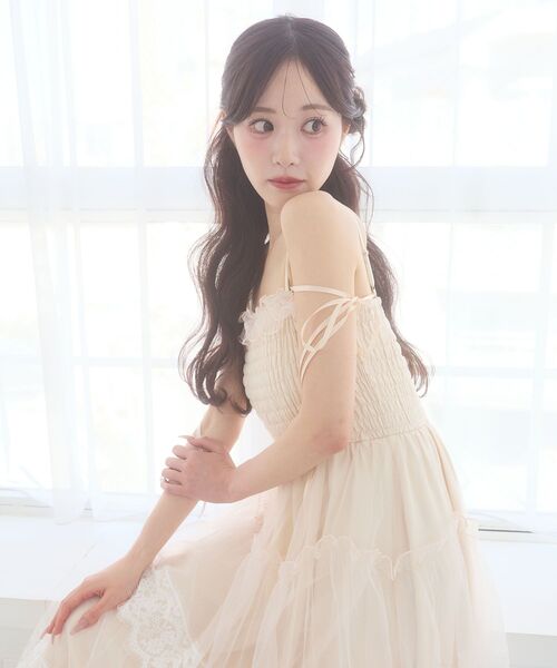 MAJESTIC LEGON(マジェスティックレゴン)の「レーストリミングチュールキャミワンピ(ワンピース・レディース・オフホワイト/ピンクベージュ/ブラック・MEDIUM/SMALL)」の20枚目の写真