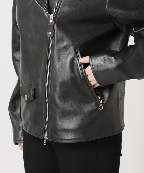 schott(ショット)の「別注【Schott/ショット】for JS ラムレザー ダブルライダース ジャケット(ライダースジャケット・レディース・ブラック・MEDIUM/LARGE)」の4枚目の写真