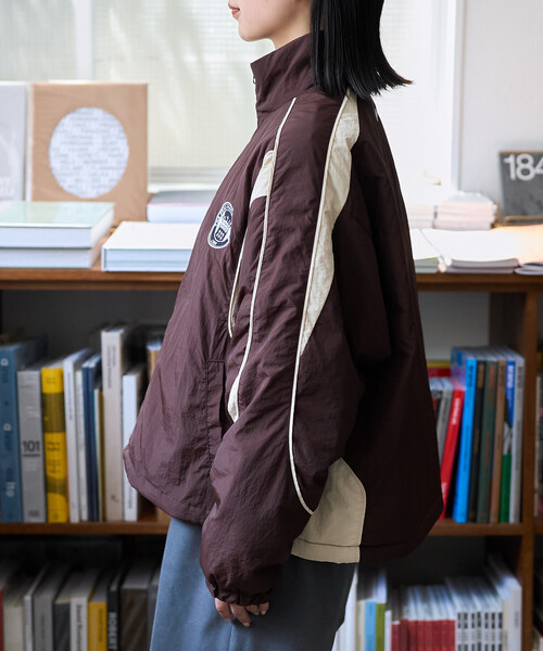 FREAK'S STORE(フリークスストア)の「UMBRO × FREAK'S STORE/アンブロ 別注 Padding Track Jacket/別注 パディング トラックジャケット/中綿トラックジャケット(その他アウター・レディース・ナチュラル/ダークブラウン/ブラウン・フリ-)」の9枚目の写真