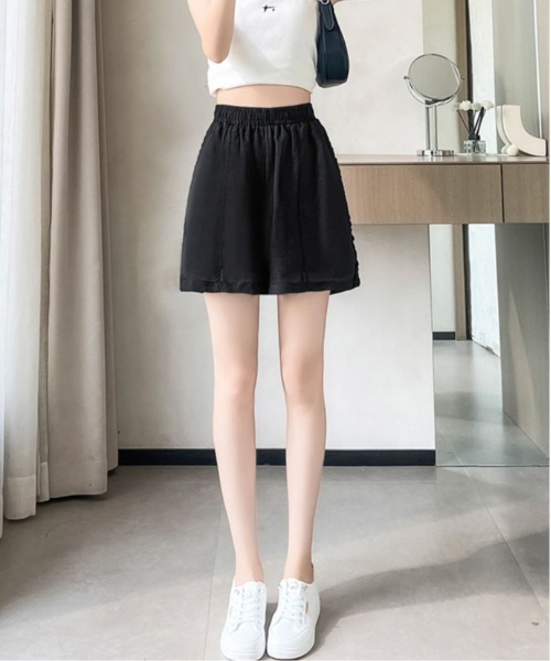 &soiree(アンドソワレ)の「リネンライクサイドレース切り替えショートパンツ(その他パンツ・レディース・ブルー/ブラック/イエロー/ホワイト・SMALL/MEDIUM/LARGE/X-LARGE)」の7枚目の写真