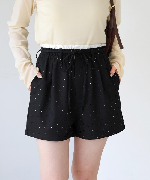 tiptop(ティップトップ)の「ラインストーンフリルショートパンツ(その他パンツ・レディース・チャコールグレー/ブラック・FREE)」の12枚目の写真