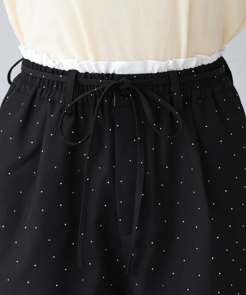 tiptop(ティップトップ)の「ラインストーンフリルショートパンツ(その他パンツ・レディース・チャコールグレー/ブラック・FREE)」の22枚目の写真