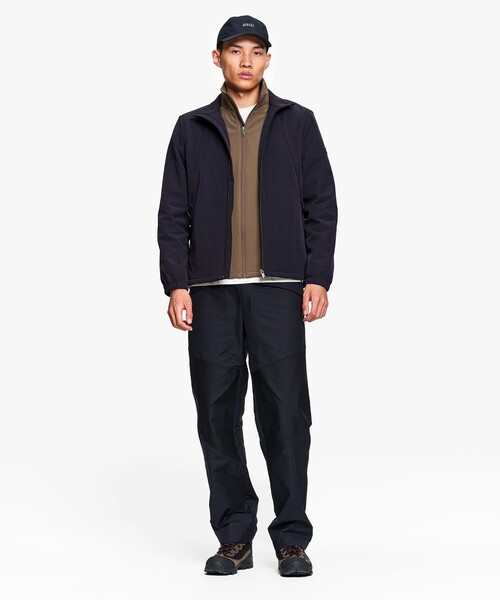 AIGLE(エーグル)の「撥水 防風 ストレッチ ソフトシェル スタンドカラージャケット WARM(ブルゾン・メンズ・ダークカーキ/ブラック・L/M/S/XL)」の13枚目の写真
