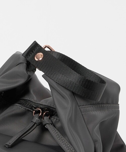 Repetto(レペット)の「【WEB限定】<repetto>Soubresaut バックパック/リュック(バックパック/リュック・レディース・ダークグレー・FREE)」の8枚目の写真