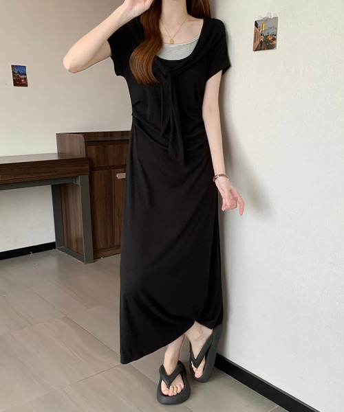 Girly Doll(ガーリードール)の「ショール風レイヤードカットソーワンピース(ワンピース・レディース・ダークグレー/ブラック・M/L)」の9枚目の写真