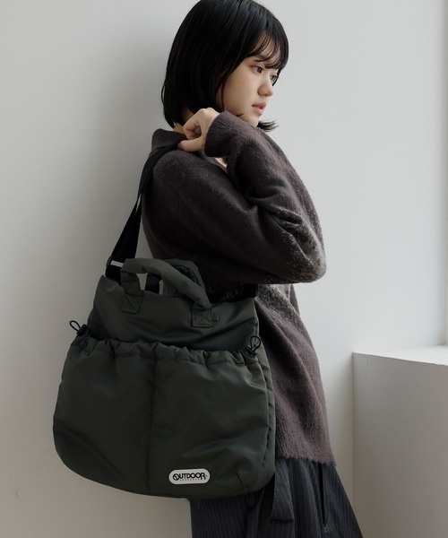 OUTDOOR PRODUCTS(アウトドアプロダクツ)の「【別注】OUTDOOR PRODUCTSショルダーバッグ(ショルダーバッグ・メンズ・カーキ/グレー/ブラック・FREE)」の3枚目の写真