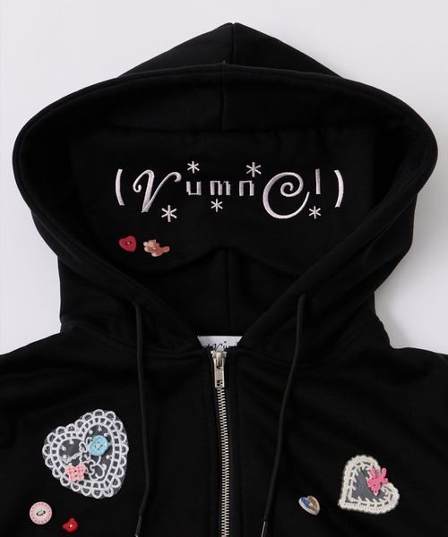 rumnel:(ルムネル)の「アイマスク付き裏起毛デコスウェットパーカー / Deco Fleece-Lined Hoodie with Eye Mask(パーカー・レディース・ブラック/ピンク/グレー・FREE)」の13枚目の写真
