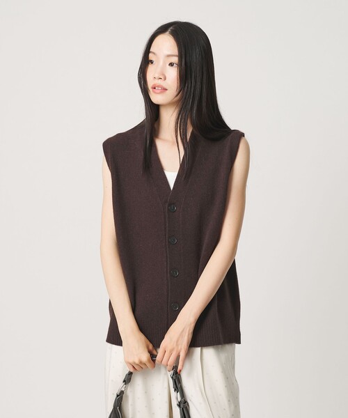 BEAUTY&YOUTH UNITED ARROWS(ビューティーアンドユースユナイテッドアローズ)の「ウールカシミヤブレンド アクア ニットベスト(ニット/セーター・レディース・オフホワイト/ダークグレー/ダークブラウン・FREE)」の14枚目の写真