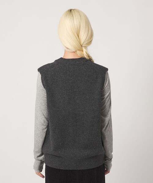 BEAUTY&YOUTH UNITED ARROWS(ビューティーアンドユースユナイテッドアローズ)の「ウールカシミヤブレンド アクア ニットベスト(ニット/セーター・レディース・オフホワイト/ダークグレー/ダークブラウン・FREE)」の18枚目の写真
