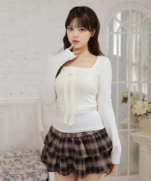 Anely(アネリー)の「スクエアネックギャザーデザインリボントップス(Tシャツ/カットソー・レディース・グレー/ピンク/アイボリー/ブラウン・FREE)」の18枚目の写真