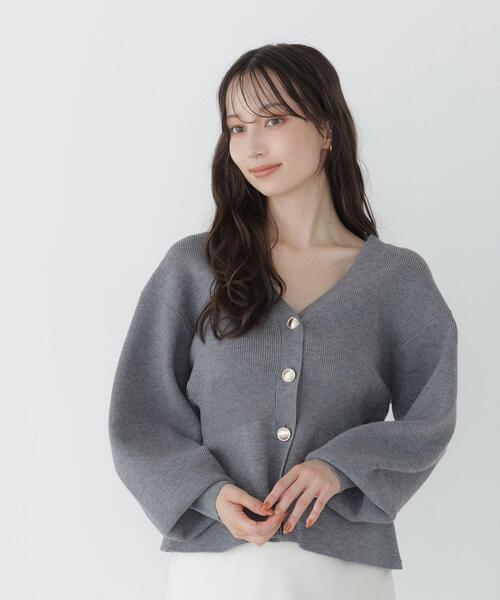 NATURAL BEAUTY BASIC(ナチュラルビューティーベーシック)の「〈WEB限定〉ペプラムフォルムカーディガン(カーディガン/ボレロ・レディース・ブラック/グレー/バーガンディー・FREE)」の14枚目の写真