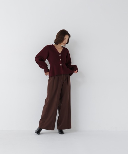 NATURAL BEAUTY BASIC(ナチュラルビューティーベーシック)の「〈WEB限定〉ペプラムフォルムカーディガン(カーディガン/ボレロ・レディース・ブラック/グレー/バーガンディー・FREE)」の18枚目の写真