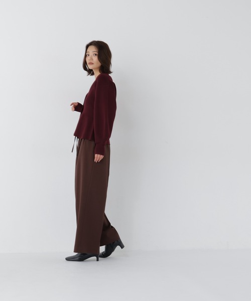 NATURAL BEAUTY BASIC(ナチュラルビューティーベーシック)の「〈WEB限定〉ペプラムフォルムカーディガン(カーディガン/ボレロ・レディース・ブラック/グレー/バーガンディー・FREE)」の12枚目の写真
