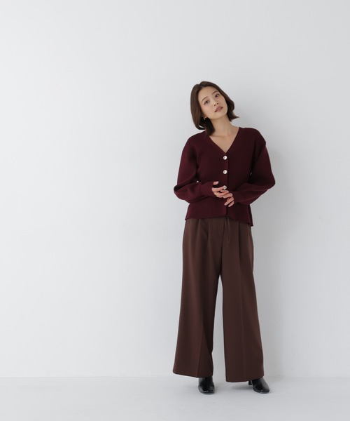 NATURAL BEAUTY BASIC(ナチュラルビューティーベーシック)の「〈WEB限定〉ペプラムフォルムカーディガン(カーディガン/ボレロ・レディース・ブラック/グレー/バーガンディー・FREE)」の8枚目の写真