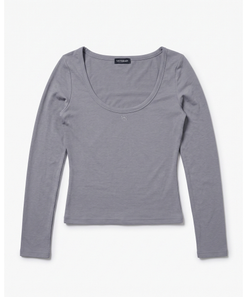 KRUXH(クルクス)の「シンボル刺繍ワイドネックロングスリーブ アッシュチャコール(Tシャツ/カットソー・レディース・その他・FREE)」の3枚目の写真