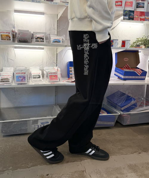 AMOU（アモウ）の「[起毛] BIG クロスワンタック スウェットパンツ ブラック（スウェットパンツ・メンズ・その他・2/1）」の6枚目の写真