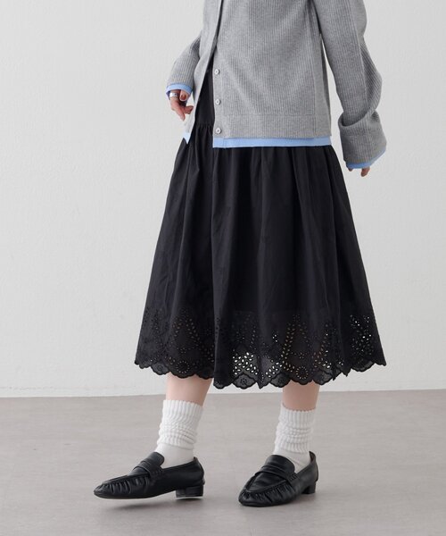 DISCOAT(ディスコート)の「刺繍レースミドルスカート(スカート・レディース・ブラック/オフホワイト・FREE)」の20枚目の写真