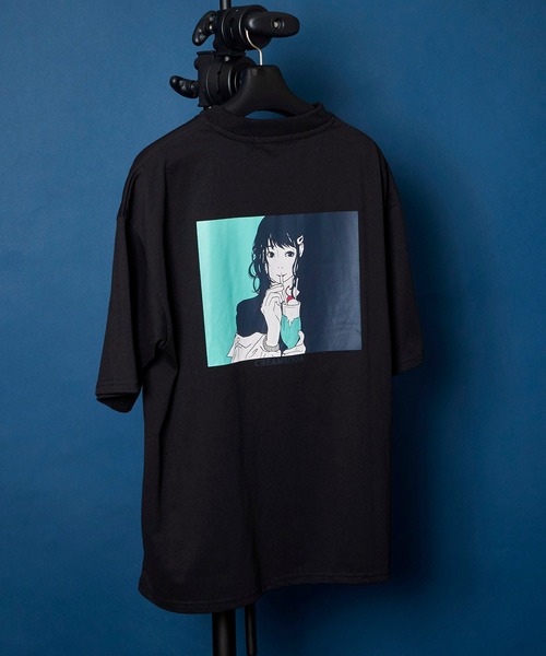 unrelaxing（アンリラクシング）の「ヴィンテージライク 古着風 綿100％ピグメント加工TプリントTシャツ（Tシャツ/カットソー・メンズ・ブラック/ホワイト/グレー/ブルー/カーキ/オレンジ/ブラウン/レッド/ネイビー/ピンク/チャコールグレー/ベージュ/インディゴブルー/チャコール/ライトブルー/ライトグリーン/ライム/ワイン/パープル/レッド系その他2/ブルー系その他3/ブルー系その他2/ホワイト系その他3/ホワイト系その他4/ホワイト系その他/ブラック系その他/ピンク系その他2/ブラック系その他2/ホワイト系その他2/グレー系その他2/グレー系その他4/レッド系その他3/レッド系その他/レッド系その他4/ブラック系その他4/ブルー系その他4/ピンク系その他/ピンク系その他4/ブラック系その他3/グレー系その他3/ピンク系その他3/グレー系その他/ブルー系その他/ベージュ系その他3/ブルー系その他5/レッド系その他5/ベージュ系その他4/ベージュ系その他/ベージュ系その他2/グリーン系その他3/グリーン系その他4/パープル系その他3/ブルー系その他6/パープル系その他2/パープル系その他4/グリーン系その他2/グリーン系その他/その他1/その他2/その他3/パープル系その他/その他7/その他6/その他5/ブラウン系その他/その他4/タン/モカ/ミント/ホワイト×エメラルドグリーン/ホワイト×グレー/ブラック×ブラック/アッシュブラウン/ライトブラウン/ブラック×ブルー/ホワイト×レッド/エメラルド/ホワイト×グリーン/ライトベージュ/ウィート/クリアブラウン/ブラック×グリーン/ブラック×レッド/オートミール/セージグリーン/ブラックミックス/ホワイト×ブラック/クリアグリーン/ブルー系その他7/LT.Blue/アクア/スミクロ/グリーン/ダークブルー/レディッシュグレー/ピンク系その他5/ダークブラック/ピンクベージュ/ライトブラック/スモークピンク/ブルーグラス/サックスブルー/ブラック×ホワイト/ライトグレー/アッシュグレー/スカイブルー/クリアブラック/ダークインディゴブルー/シルバーグレー/クリアブルー/ブラック系その他5/ブラック系その他6/ブラック系その他7/その他10/ベージュ系4/ベージュ系5/ベージュ系2/ベージュ系3/ベージュ系/ベージュ系1/ブラウン系8/ブラウン系9/ブラウン系6/ブラウン系7/ブラウン系4/ブラウン系5/ブラウン系2/ブラウン系3/ブラウン系/ブラウン系1/その他25/その他26/その他23/その他24/その他19/その他16/その他17/その他21/その他22/その他20/その他18/その他15/その他13/その他12/その他14/その他11/ベージュ系6/その他28/その他27/ブラック×シルバー/ブラック系5/ブラック系6/ブラック系7/ブラック系8/その他29/A/ブラック系2/ブラック系4/ブラック×ゴールド/ブラック系1/ブラック系3/ベージュ系8/ベージュ系7/ベージュ系9/ダークブラウン系7/ダークブラウン系6/ダークブラウン系5/ダークブラウン系4/ダークブラウン系3/ダークブラウン系2/ベージュ系その他6/ベージュ系その他7/ダークブラウン系1・X-LARGE/SMALL/LARGE/X-SMALL/MEDIUM/3/2）」の22枚目の写真