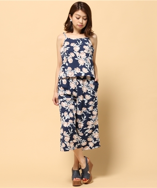 Rich リッチ の フラワー柄キャミワイドパンツセットアップ ワンピース Wear
