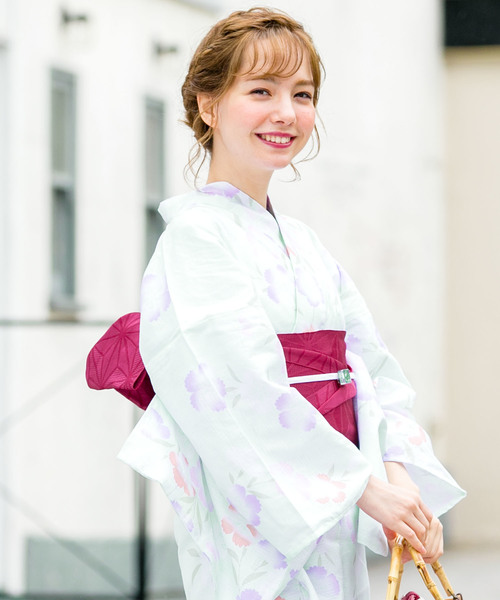 bonheur saisons（ボヌールセゾン）の「浴衣3点セット（浴衣＋帯＋下駄）「bonheur saisons/ボヌールセゾン」（浴衣・レディース・ホワイト×ブルー/グレー系その他/ブルー系その他/ピンク系その他/ホワイト系その他2/ホワイト系その他3/ホワイト系その他4/ブルー系その他5/ピンク系その他2・FREE/フリー）」の6枚目の写真