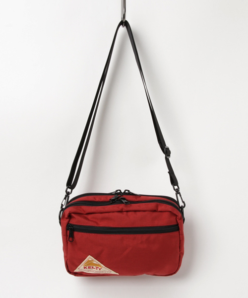 KELTY(ケルティ)の「【KELTY/ケルティ】ナイロンポーチ ジップショルダーバッグ / RECTANGLE ZIP SHOULDER(ショルダーバッグ)」|レッド