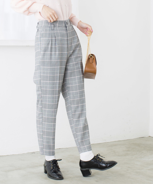 WEGO（ウィゴー）の「WEGO/チェックタックテーパードパンツ（スラックス・レディース・グレー系その他2/ブルー系その他4・MEDIUM/LARGE）」の2枚目の写真