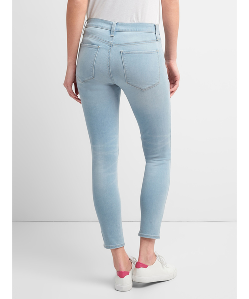 GAP（ギャップ）の「ウォッシュウェル ミッドライズ ファイバリットデニムレギンス（ライトインディゴ）（デニムパンツ・レディース・ライトインディゴブルー・26/23/27/24/29/28/25）」の2枚目の写真