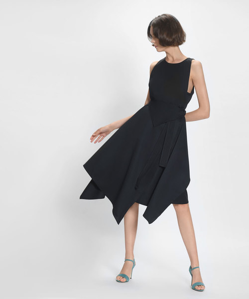 CHARLES & KEITH(チャールズ & キース)の「ビーズトリミングアンクルストラップヒール / BEADS TRIMMING ANKLE STRAP HEELS(パンプス・レディース・ブラック/グリーン/アイボリー・22.5cm/23cm/23.5cm/24.5cm/25cm/25.5cm)」の8枚目の写真