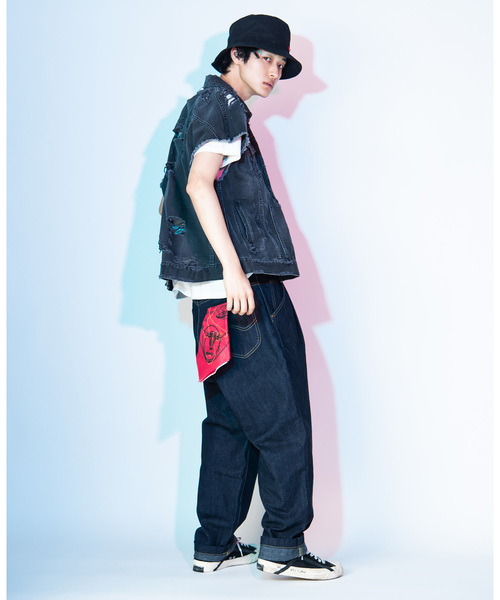 Lee(リー)の「Tuck riders denim by Lee / リー別注タックライダースデニムパンツ(デニムパンツ・メンズ・インディゴブルー・1/2/4/3)」の3枚目の写真