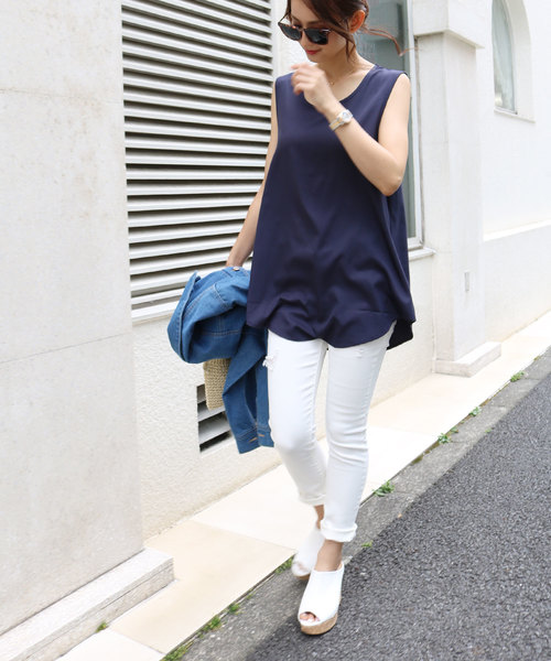 andme（アンドミー）の「とろみデシンノースリーブブラウストップス（シャツ/ブラウス・レディース・ブラック/ベージュ/ネイビー/オフホワイト・M/L）」の7枚目の写真