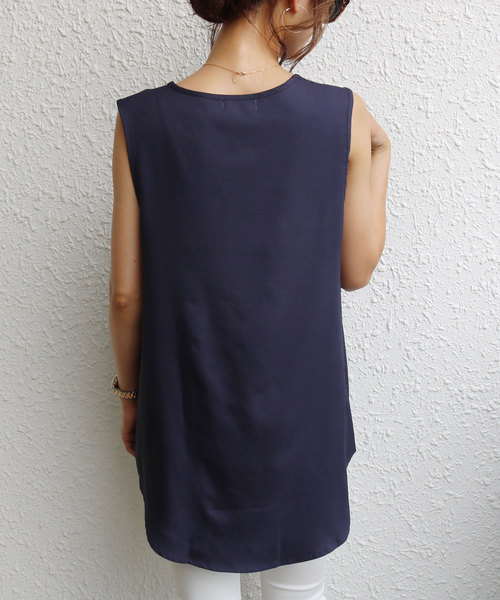 andme（アンドミー）の「とろみデシンノースリーブブラウストップス（シャツ/ブラウス・レディース・ブラック/ベージュ/ネイビー/オフホワイト・M/L）」の9枚目の写真