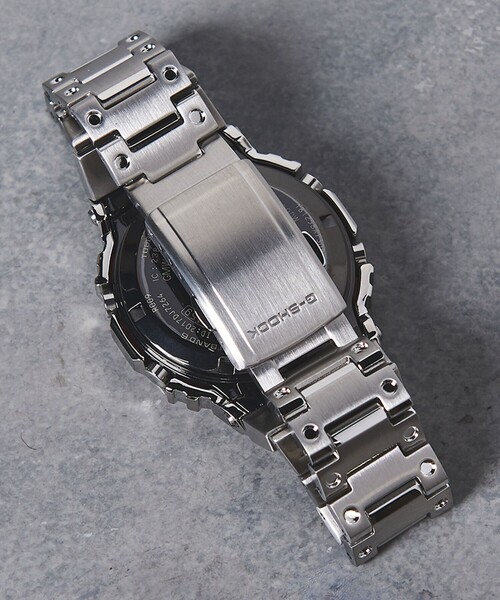 CASIO（カシオ）の「＜CASIO（カシオ）＞ GMW-B5000D-1JFω（アナログ腕時計・メンズ・シルバー・FREE）」の3枚目の写真