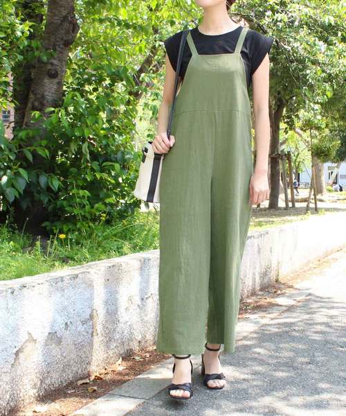 MODE ROBE（モードローブ）の「スラブガーゼサロペット（サロペット/オーバーオール・レディース・ブラック/ブラウン/ベージュ/カーキ・FREE）」の4枚目の写真