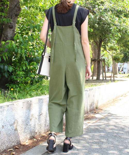 MODE ROBE（モードローブ）の「スラブガーゼサロペット（サロペット/オーバーオール・レディース・ブラック/ブラウン/ベージュ/カーキ・FREE）」の8枚目の写真