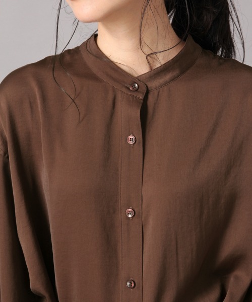 LOWRYS FARM(ローリーズファーム)の「サテンバンドカラーチュニック 860708(シャツ/ブラウス・レディース・ブラウン/ブルー/アイボリー・FREE)」の10枚目の写真