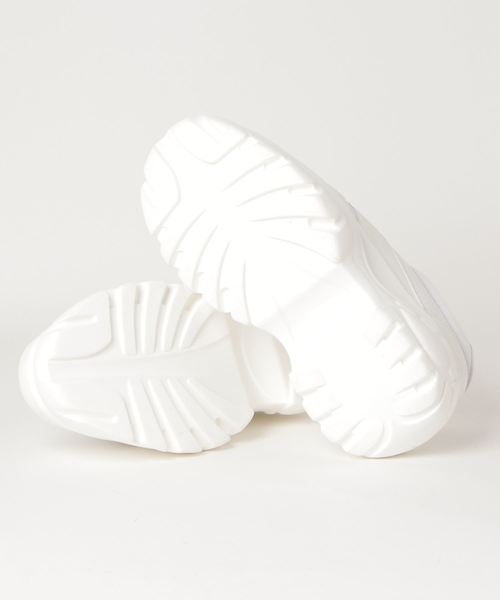 WEGO(ウィゴー)の「WEGO/ボリュームソールスニーカー(スニーカー・レディース・ホワイト/ブラック・LARGE/MEDIUM)」の9枚目の写真