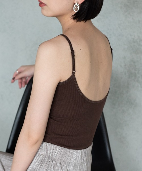 Aunt Marie's（アントマリーズ）の「【カップ付き】バックオープンキャミソール/AUNT MARIE'S（キャミソール・レディース・ブラック/ナチュラル/カーキ/ダークブラウン・FREE）」の3枚目の写真