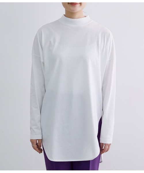 ADAM ET ROPE'（アダムエロペ）の「モックネッククルーネックT（Tシャツ/カットソー・レディース・チャコールグレー/ホワイト・FREE）」の7枚目の写真